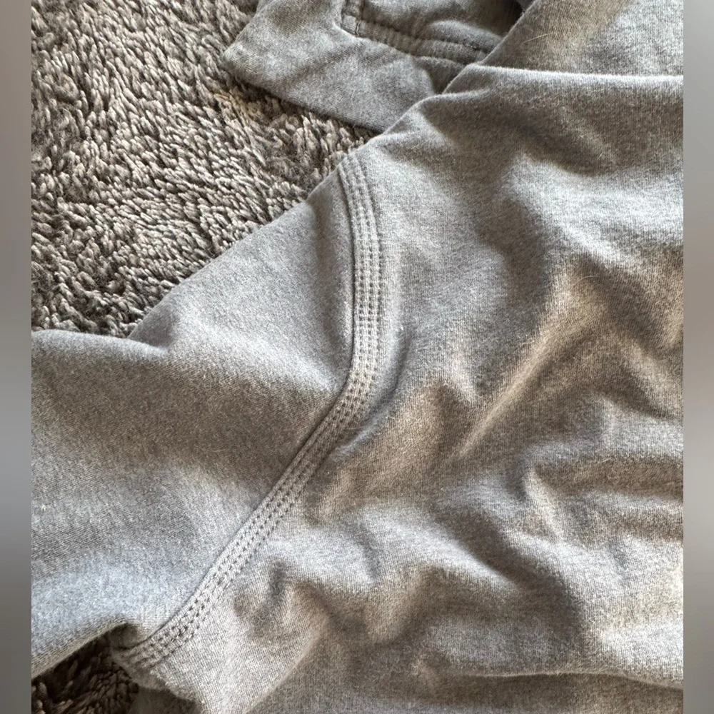 LULULEMON Women's Gray Savasana Wrap Size 10